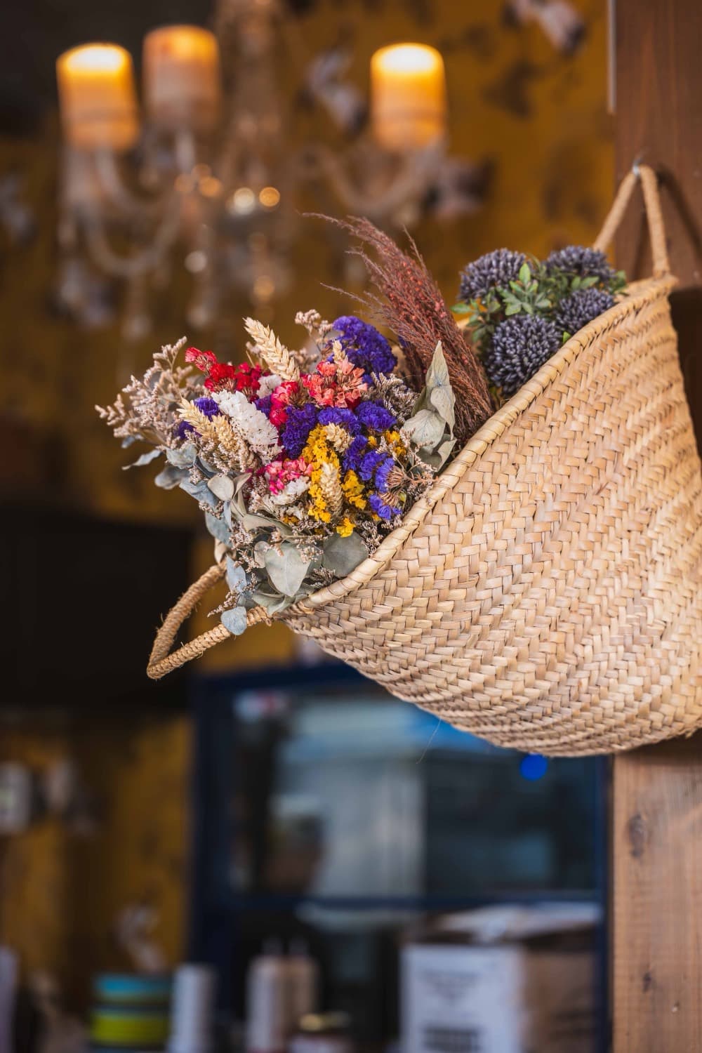 Detalle de flores en la barra